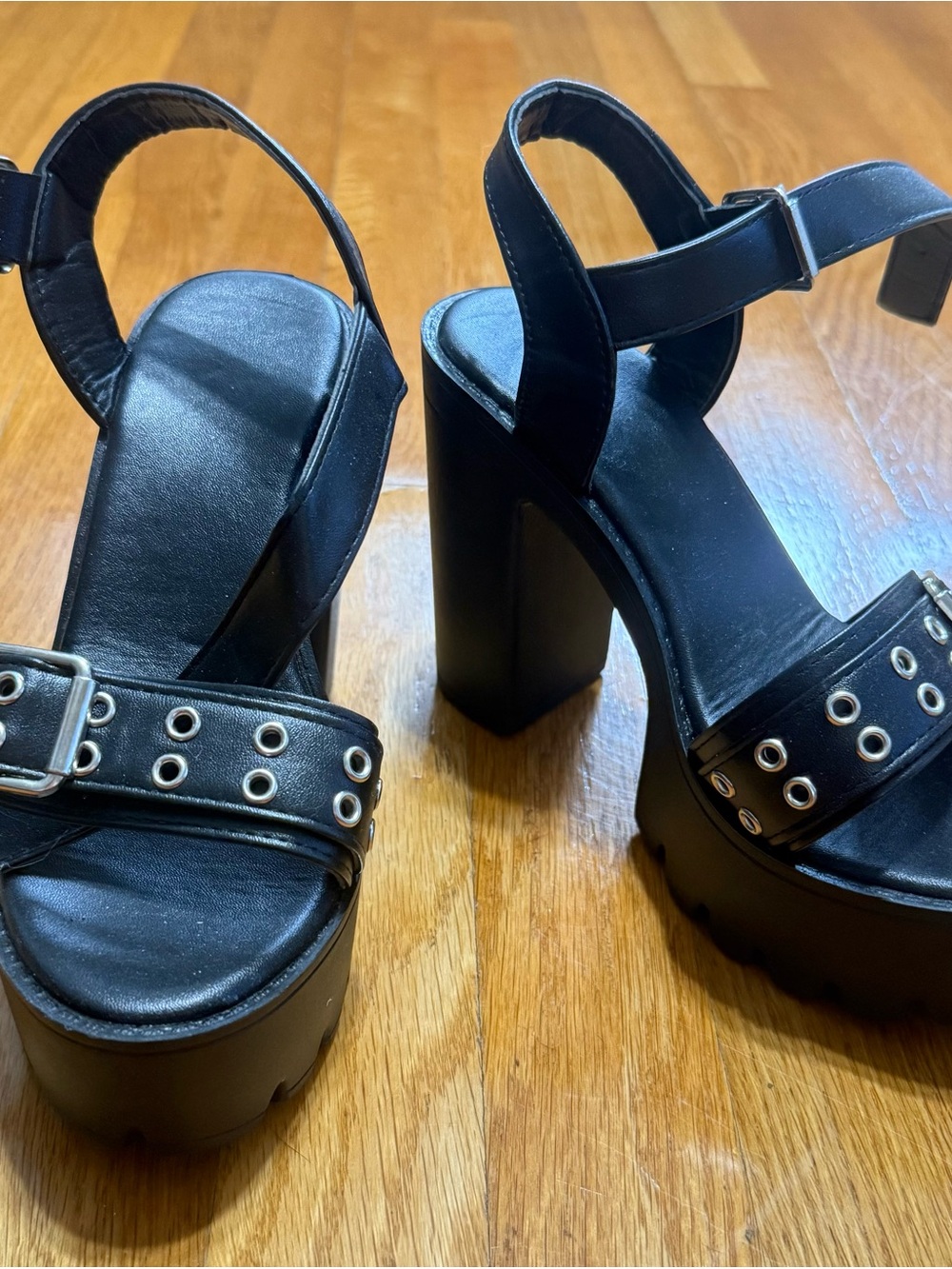 Black platform strap heels size 6